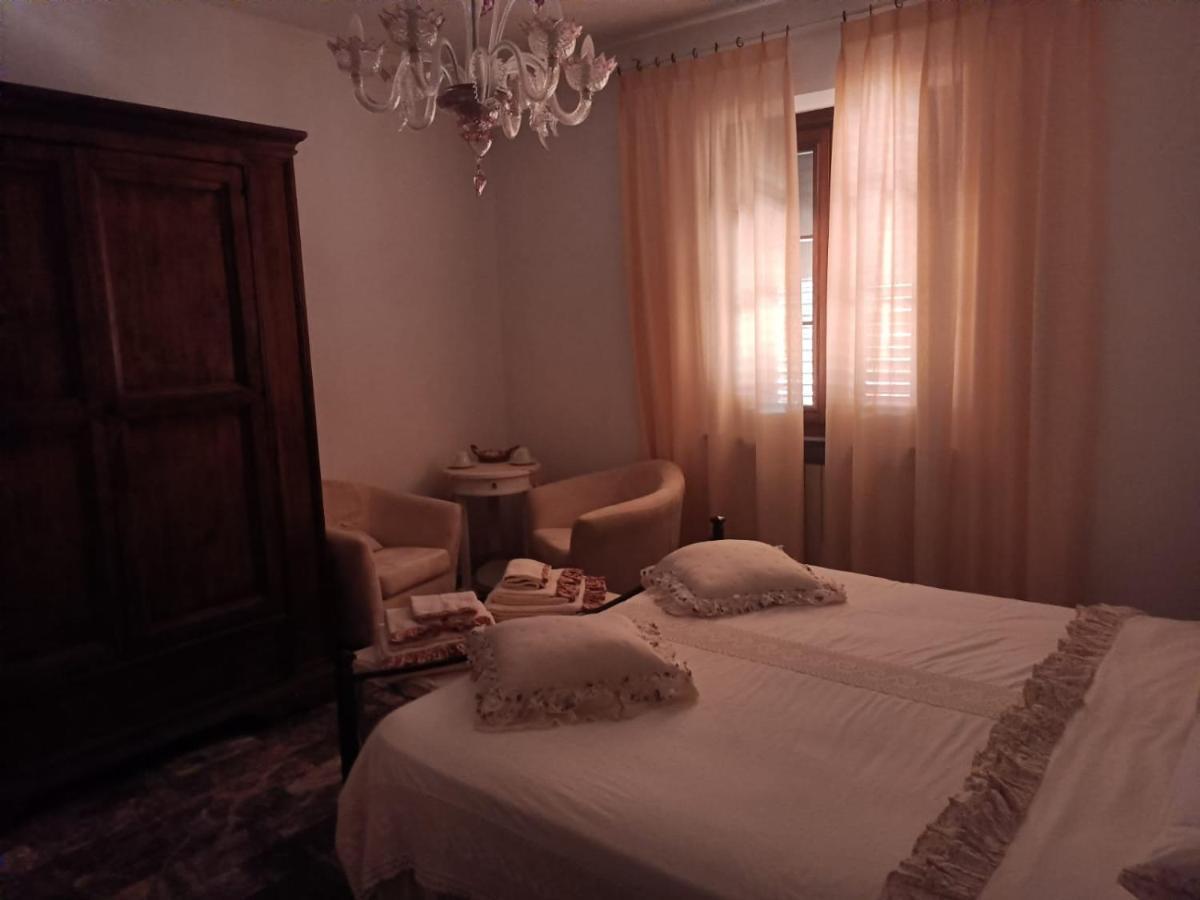 Pirro & Sharon House Bed and Breakfast Pianore Exteriör bild