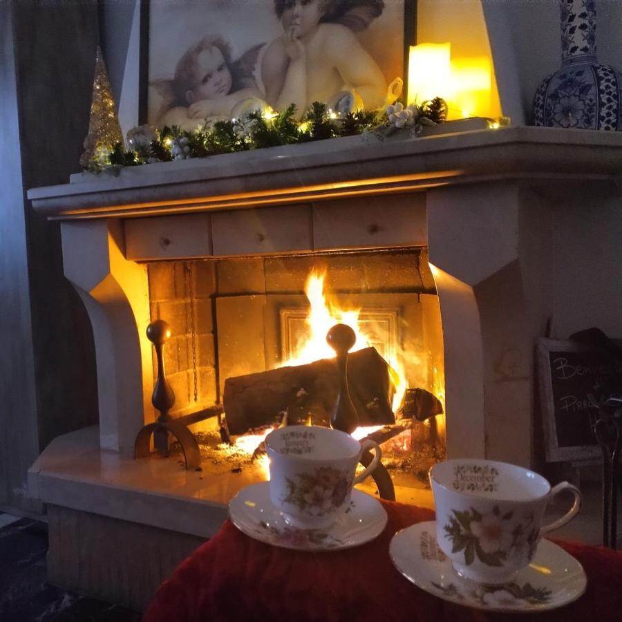 Pirro & Sharon House Bed and Breakfast Pianore Exteriör bild